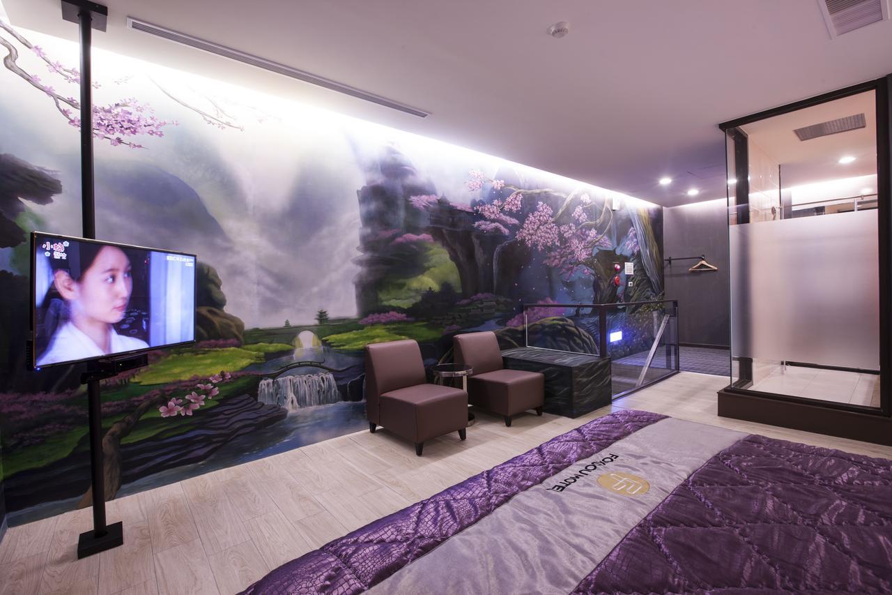 Foxdou Business Motel Тайнань Экстерьер фото