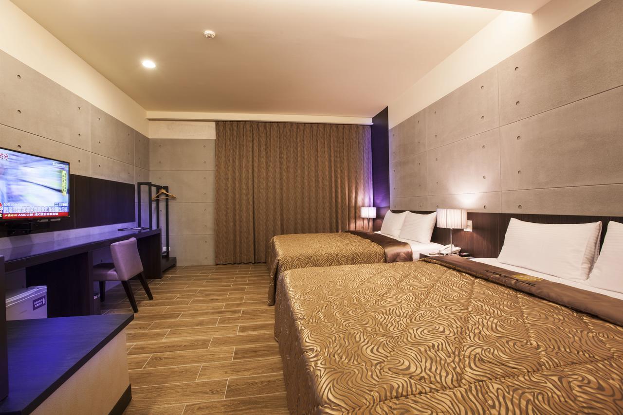 Foxdou Business Motel Тайнань Экстерьер фото