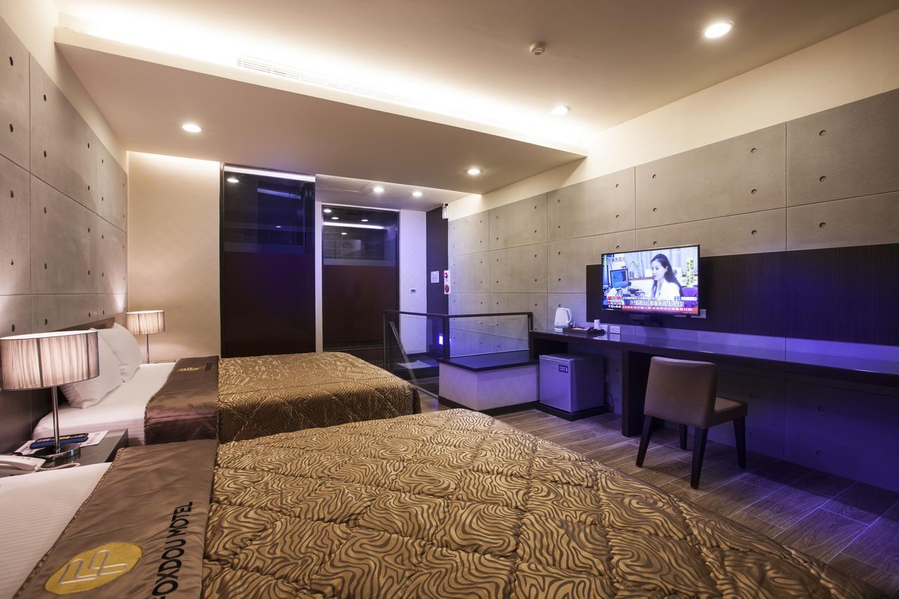Foxdou Business Motel Тайнань Экстерьер фото